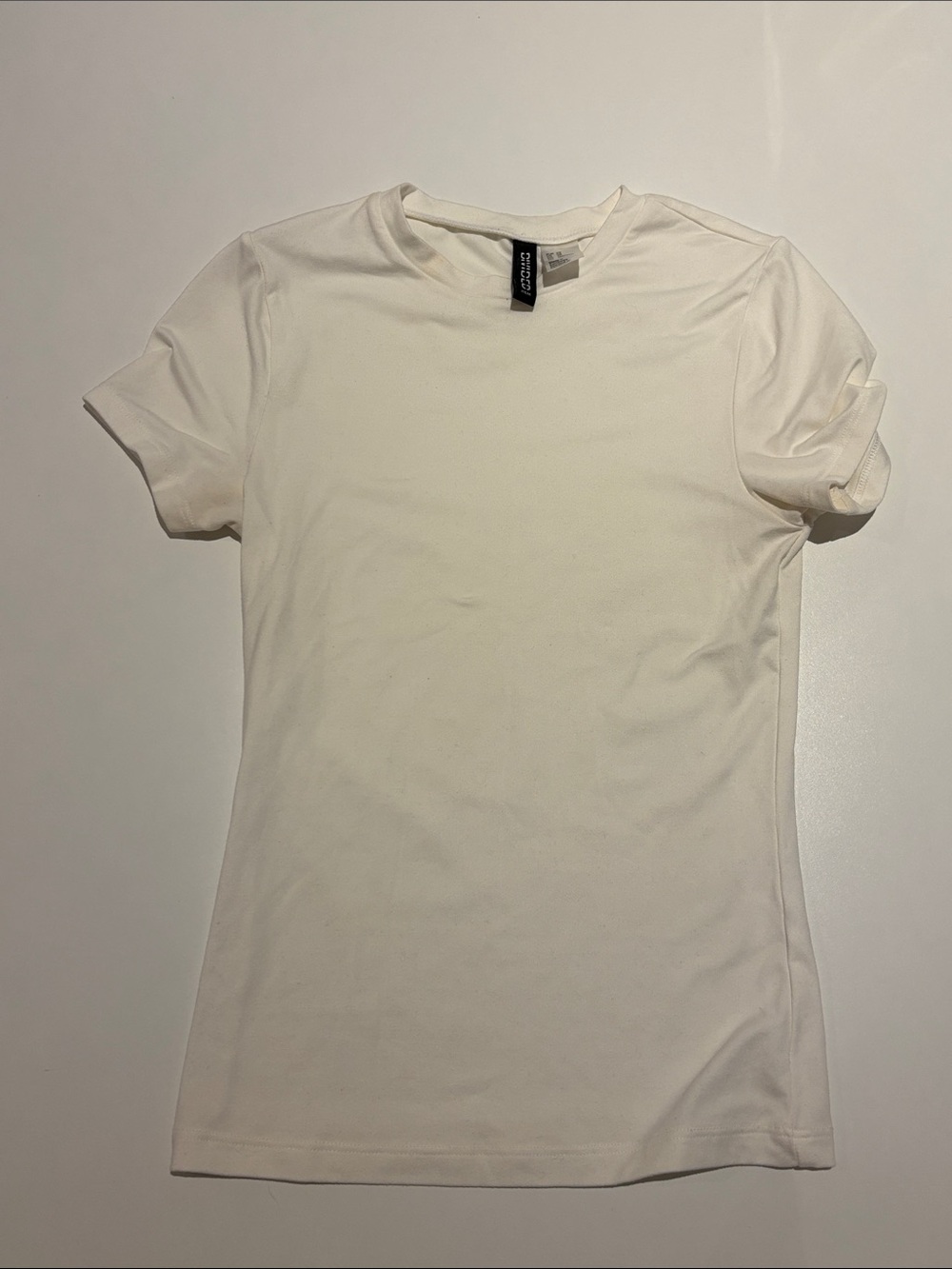 H&M White Short Sleeve Crewneck Tee